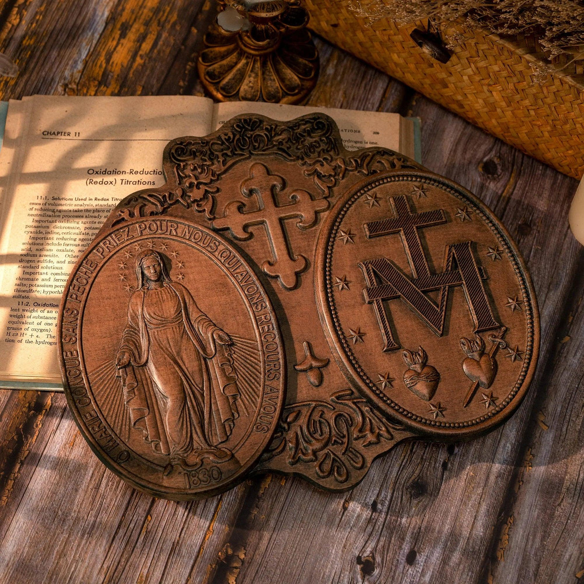 Medalha Milagrosa Nossa Senhora das Graças Escultura
